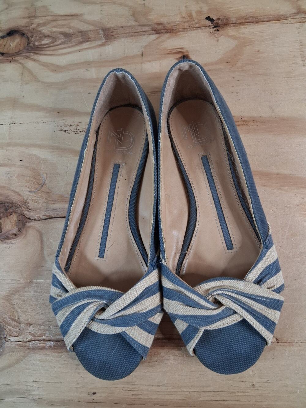 New Direction Womens Ballet Flat Shoes Sz 8 Denim Beige Comfort Shoes Tie Top